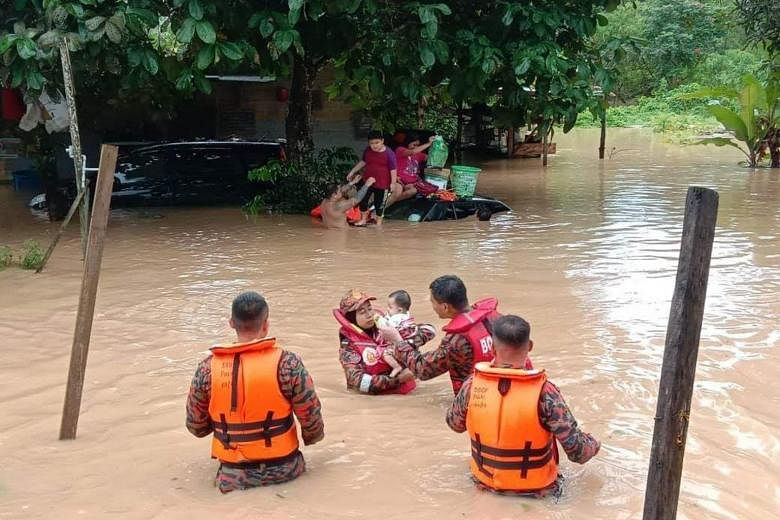 Lebih dari 9.000 orang mengungsi saat banjir memburuk di Johor, Malaysia